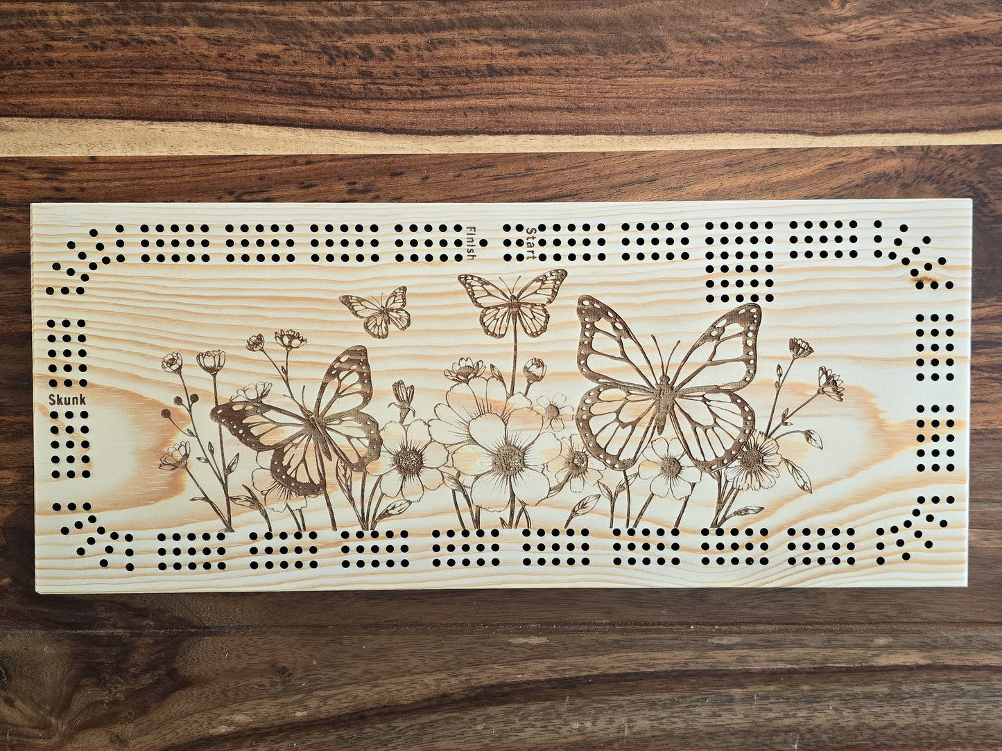 Butterflies & Flowers, 3 Track Cribbage Board